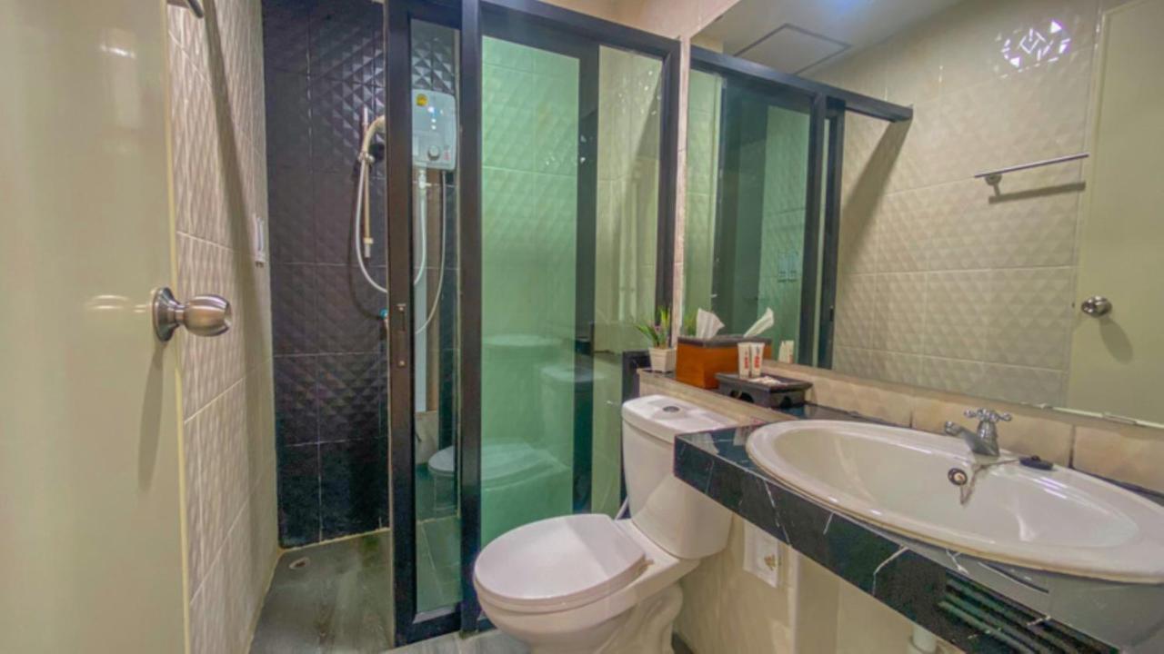 曼谷 Plearnwan Deluxe Mansion酒店 外观 照片
